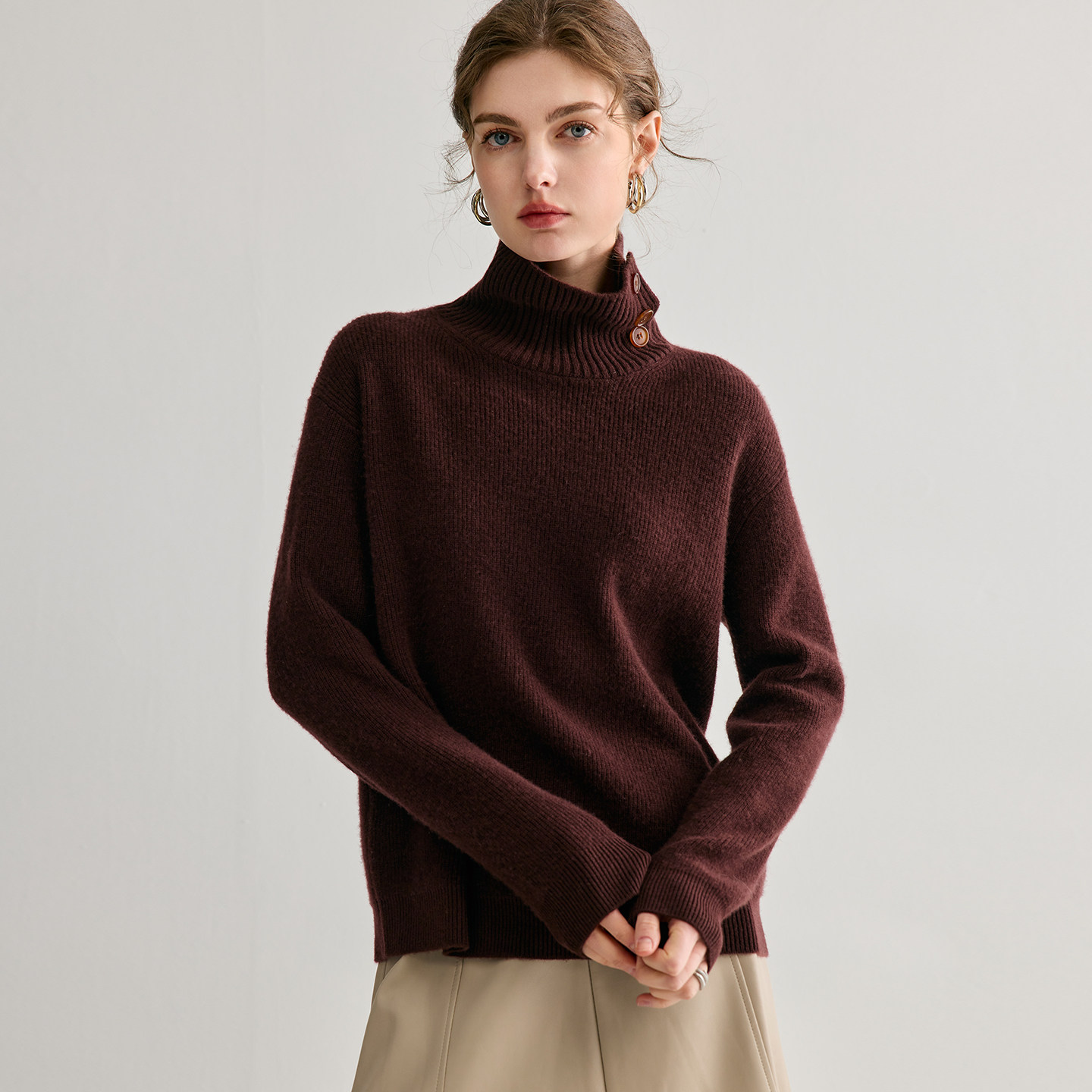 秋冬高翻系扣斜领100%山羊绒衫女内搭针织打底衫毛衣宽松上衣时髦,女装/女士精品,羊绒衫,淘宝优惠券,粉丝福利购,淘宝优惠卷