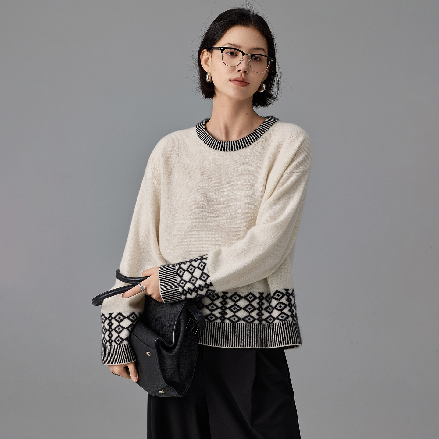 2025秋冬新款小菱形花边圆领100%纯山羊绒衫女宽松加厚慵懒针织衫