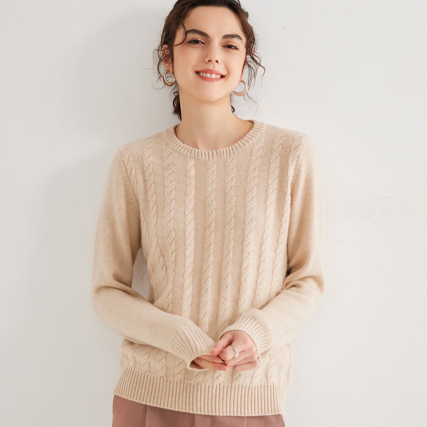 25秋冬新款100%山羊绒女圆领亲肤舒适简约时尚宽松百搭毛衣针织衫,女装/女士精品,羊绒衫,淘宝优惠券,粉丝福利购,淘宝优惠卷