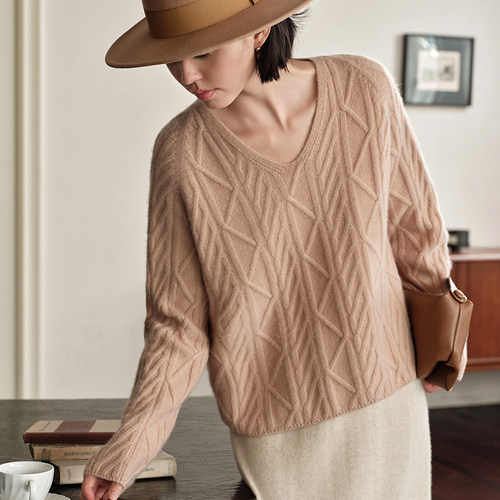 100%山羊绒金丝线亮片绞花羊绒衫