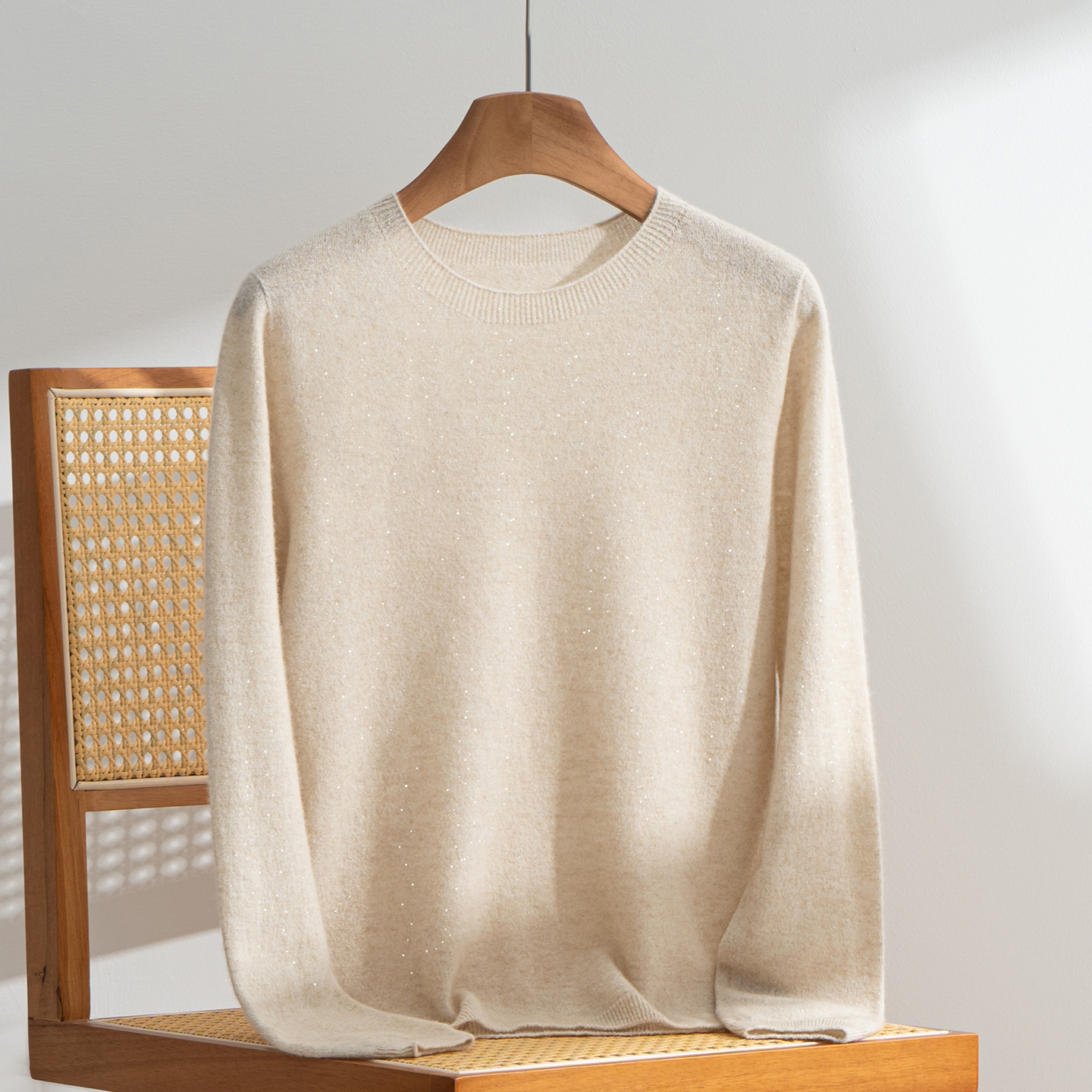 25秋冬新款银丝精纺100%纯山羊绒衫女圆领套头毛衣宽松针织打底衫