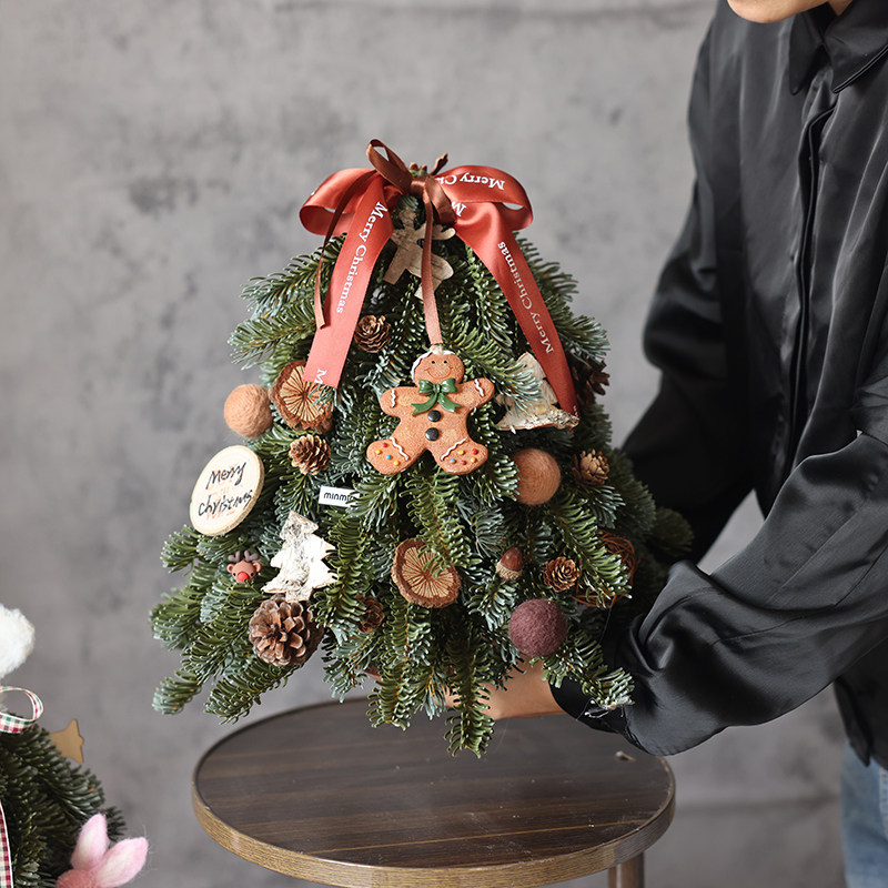 2025年新款姜饼人桌面圣诞树迷你家用仿真诺贝松圣诞树装饰套装