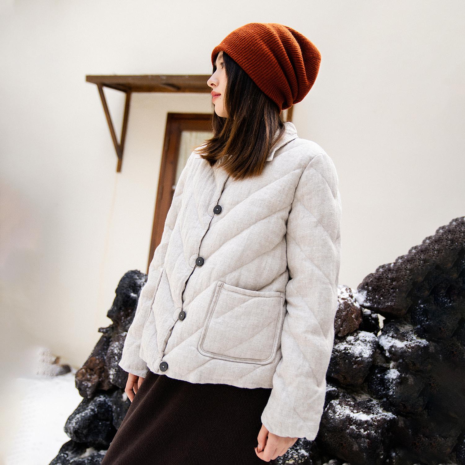 葵花白亚麻菱格羽绒服菱格设计