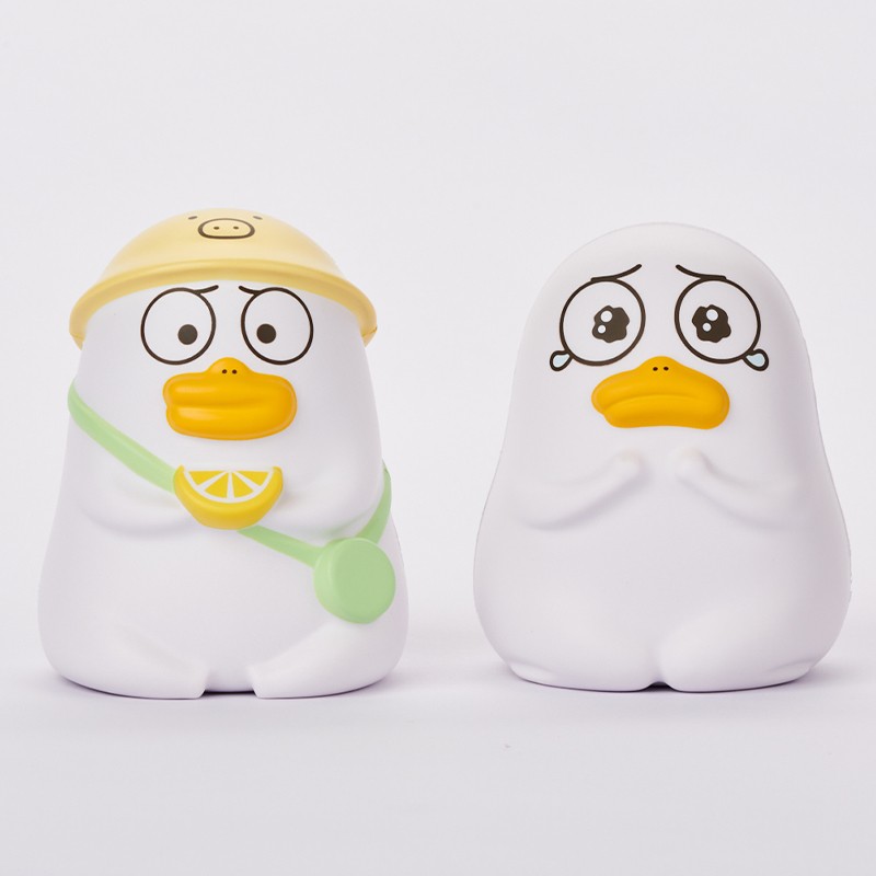 小刘鸭解压玩具慢回弹