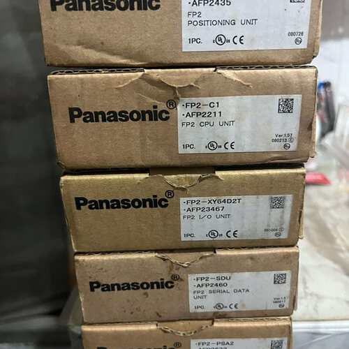 议价松下可编程控制器PLC，全新原装，盒子略有瑕疵。型号如下