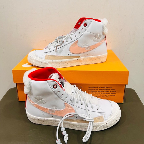 女子开拓者兔年限定时尚休闲板鞋