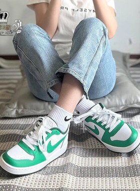 NIKE耐克Court Borough女子时尚复古低帮运动休闲板鞋FN3689-131