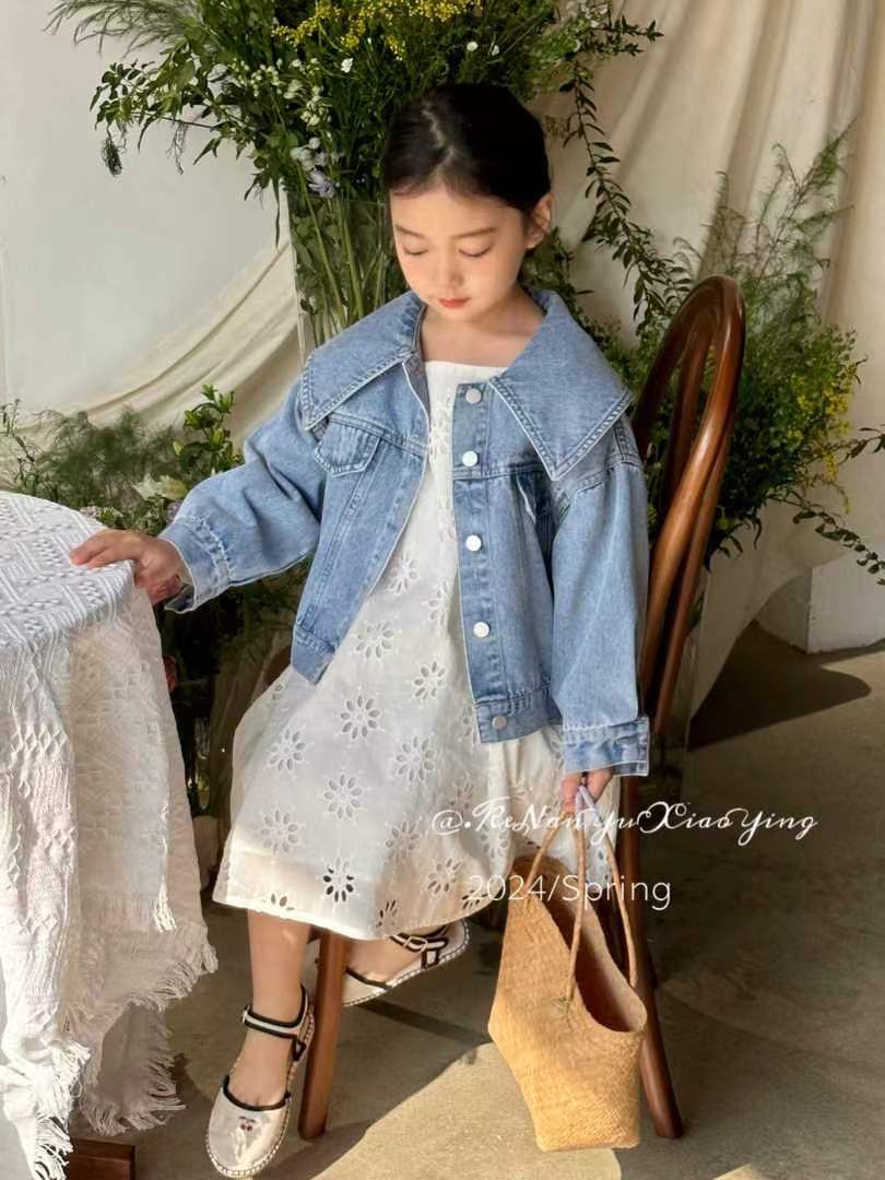 韩版儿童上衣春秋装新款女童洋气时髦宝宝大翻领水洗牛仔外套潮