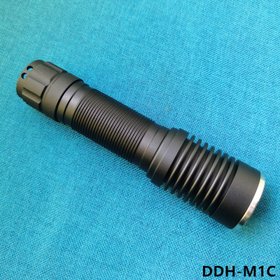 Type-C充电M1C强光21700手电筒