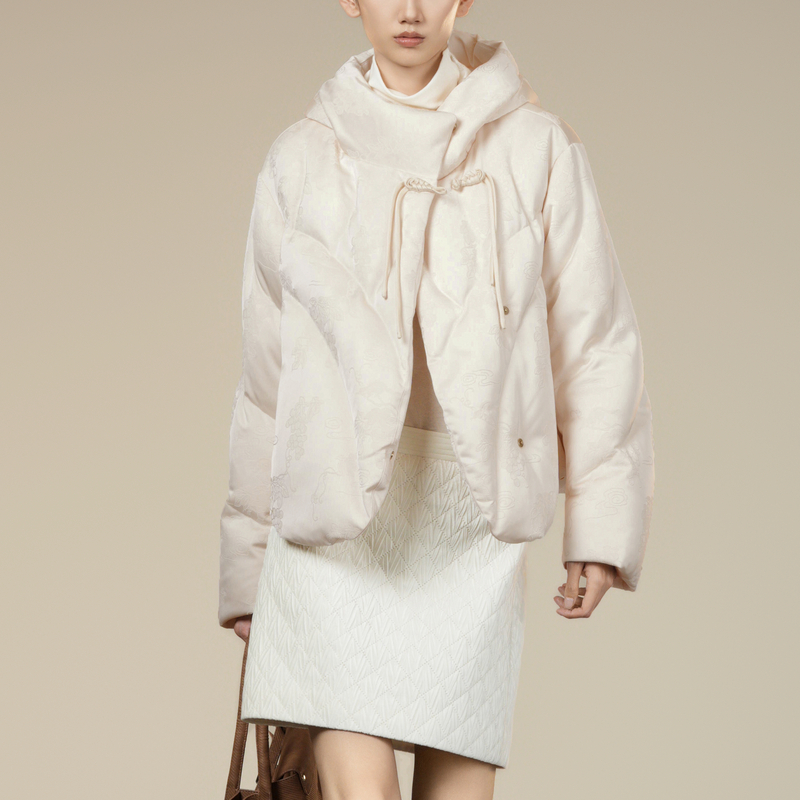 XG/雪歌中式休闲刺绣短款羽绒服