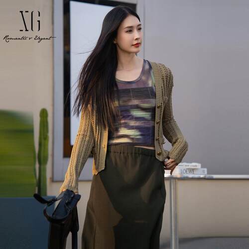 XG/雪歌打底显瘦印花吊带背心女