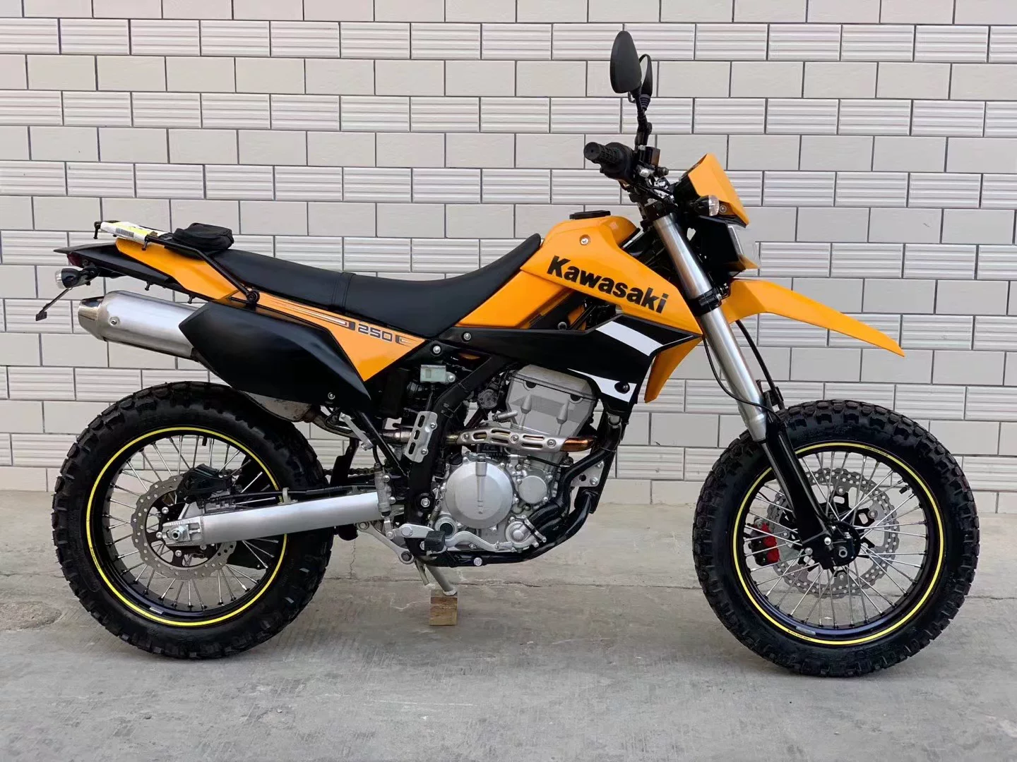 Импортированный Yamaha 250 Горы кросс-кантри Гао Магик Стрит Кар Тяньцзянь Король спортивная машина 400 партийный мотоцикл