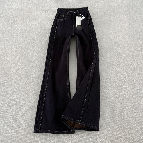 丹宁蓝微喇裤~保暖不显臃肿！