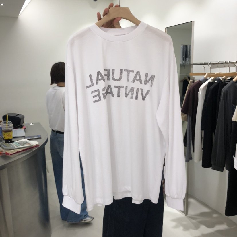 字母印花宽松简约气质长袖T恤