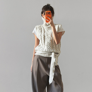 女装 通勤修身 LAG2025冬季 时尚 织花高领腰带针织马甲 新款 韩国正品