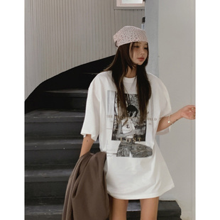 y-gee韩国代购女装2025秋款超酷欧美风人像印花宽大时尚短袖T恤