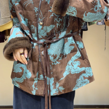 诺诺腰鹅绒服气质v领显瘦外套保暖羽绒服外套(配腰绳)DZ-XW11111