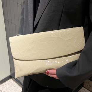 2026新款时尚手包女高级感信封包真皮单肩斜挎小包精致高档手机包