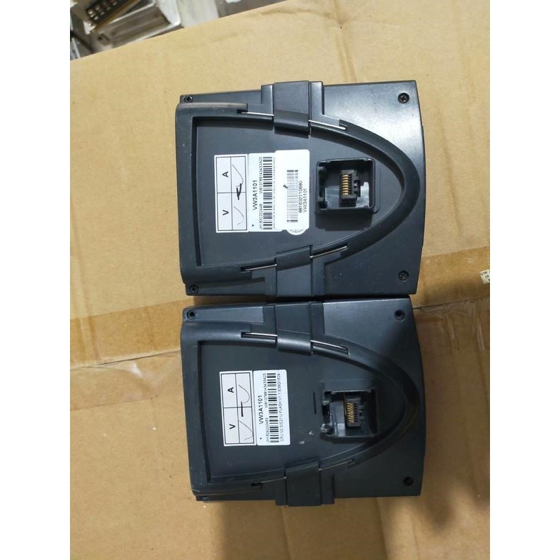 施耐德变频器控制面板  VW3A1101 拆机的。旋钮不小心议价