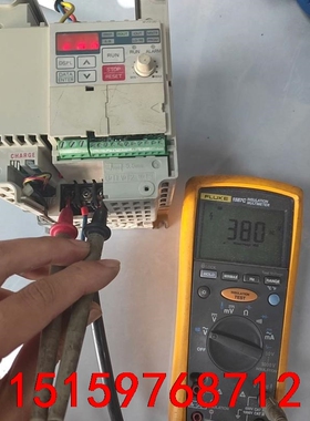 安川变频器2.2KW，CIMR-J7AA42P2，实物拍摄，议价