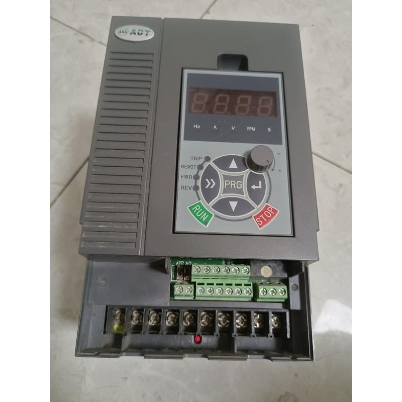 ADT奥地特变频器AD200-T42R2GB/4R0PB，2议价