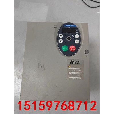 施耐德变频器3KW，ATV31HU30N4A，成色如图，每一议价