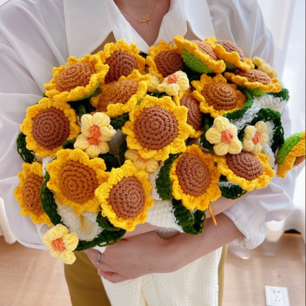 玫瑰花束成品毛毯编织手工午睡毯子成品送闺蜜朋友女朋友生日礼物