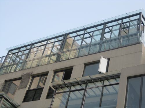 钢化玻璃阳光房遮阳，断桥铝玻璃屋，花园封露台搭建钢结构制作 - 封面