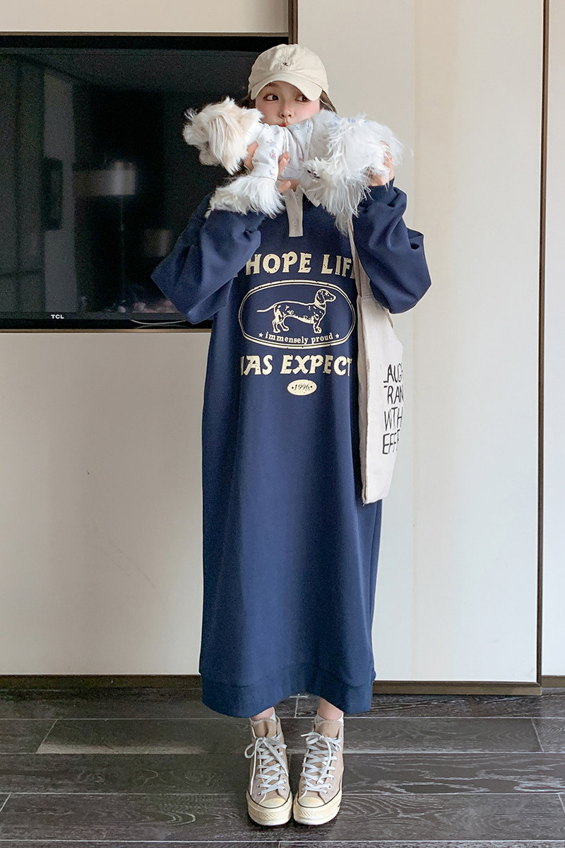 藏蓝色字母印花卫衣裙女2025春季新款韩系学院风减龄宽松休闲长裙,女装连衣裙,2D043