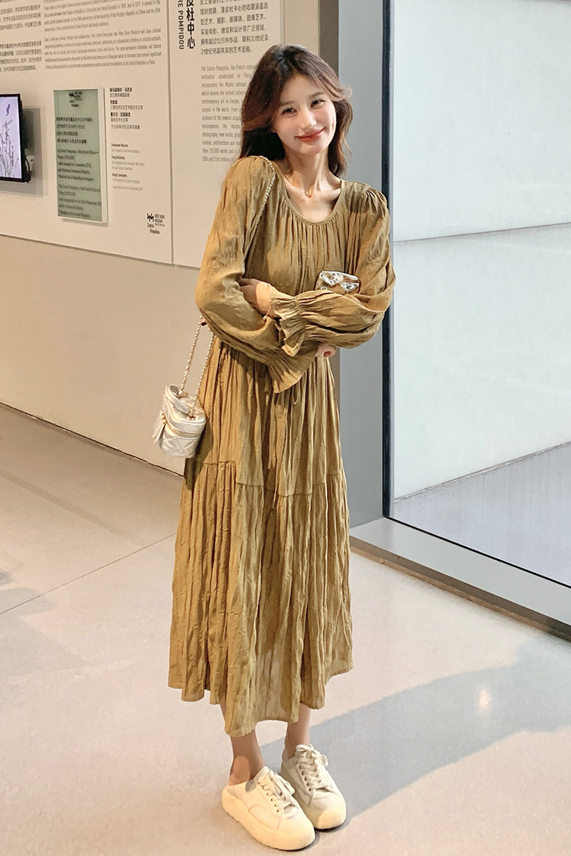 时尚褶皱连衣裙女2025春季新款韩版气质温柔圆领修身收腰A字长裙,女装连衣裙,2D043
