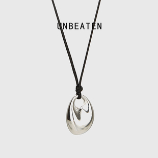 银色豆豆爱心吊坠黑绳项链女简约小众设计高级感可调节长款毛衣链