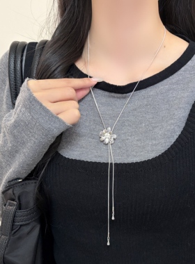 银色锆石花朵长款项链2026新款