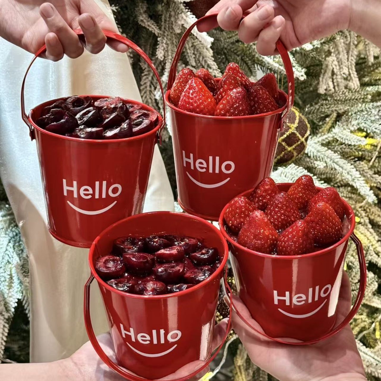 圣诞节网红hello红色小铁桶蛋糕装饰草莓樱桃甜品桶手提桶蛋糕桶
