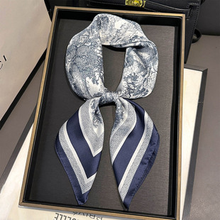 洋气百搭小方巾女薄丝巾春秋民族风青花蓝腰果花空姐小领巾小丝巾