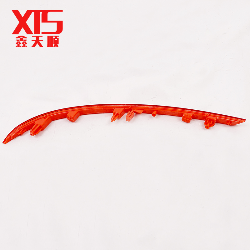 适用标志新308后雾灯后杠灯倒车灯反射灯YL00287980 YL00288280