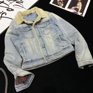 CCA自制设计感羔羊绒翻领夹棉牛仔外套浅蓝色加厚牛仔棉服夹克女