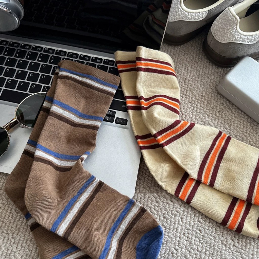 好爱这种简简单单又百搭的条纹堆堆袜！有点日杂的感觉～