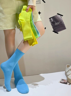 多巴胺少女的糖果色袜子来啦~蓝色竖条纹真的好显瘦粉色hin马卡龙