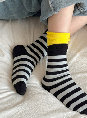 all black一下～黑色条纹拼接黄色袜口好特别！叠穿撞色堆堆袜子