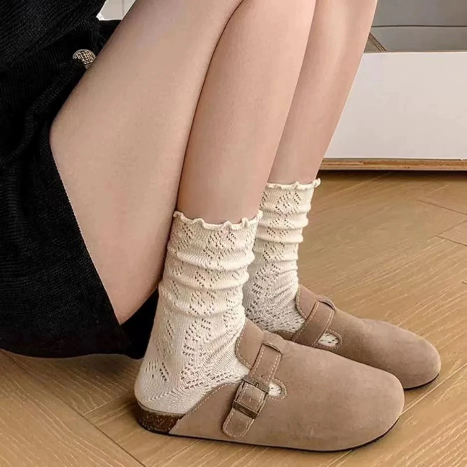 奶白色袜子的高阶性感~谁懂？？复古~蕾丝花边，真的好适合勃肯鞋