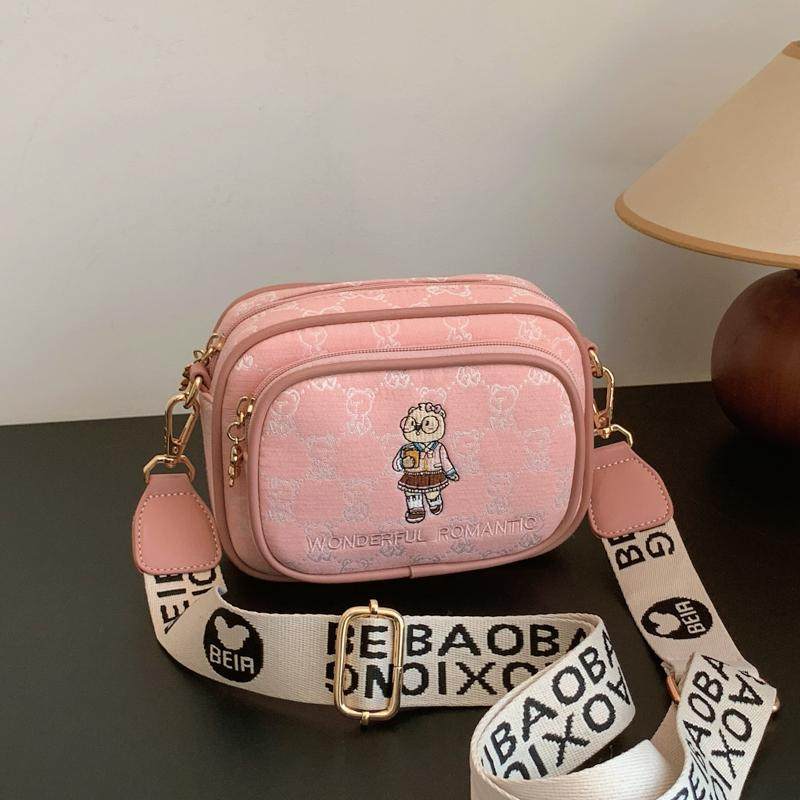 北包包欧美时尚休闲单肩斜挎包卡通小熊包包女士通勤百搭小众女包