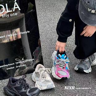 儿童运动鞋2025秋冬新款订书机加绒轻便轻便百搭男童女童老爹鞋潮