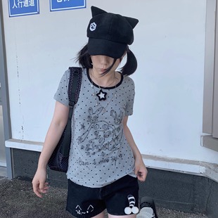 扣扣商店CokoStore原创设计可爱兔子印花短袖T恤女圆领修身显瘦