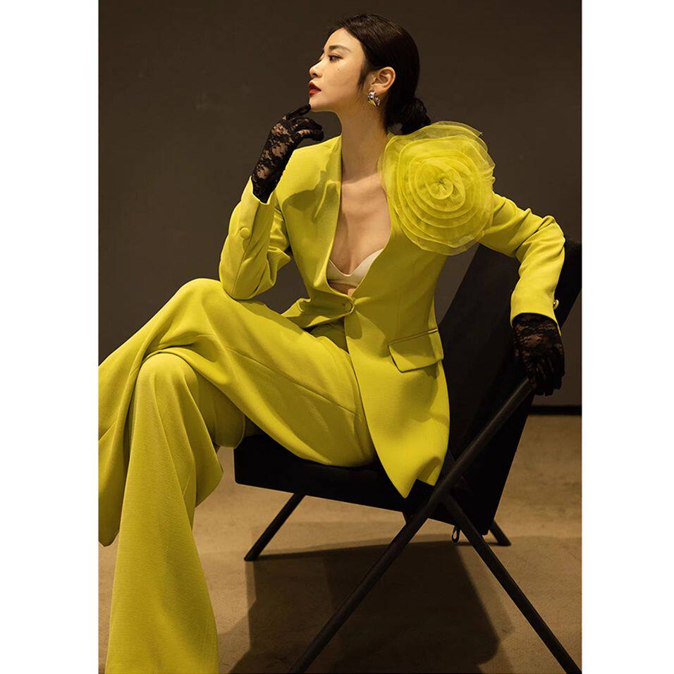 气质炸街减龄名媛西装套装女2026春季高级感牡丹花西服长裤两件套