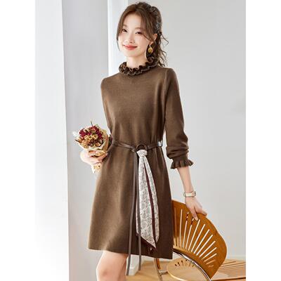 秋冬季针织连衣裙女2025新款今年流行爆款中长款冬天配大衣的裙子