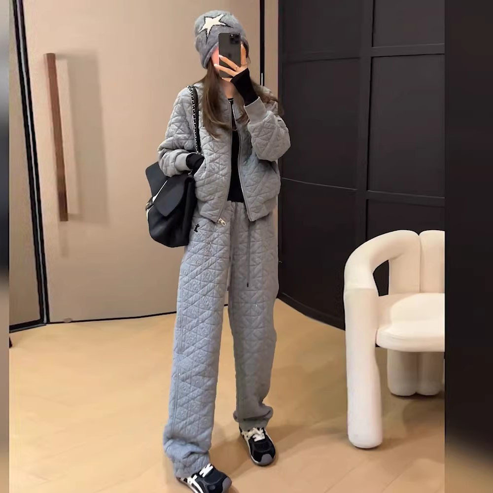 胖东来灰色休闲运动卫衣套装女2025巨好看的菱格保暖外套棉衣棉裤