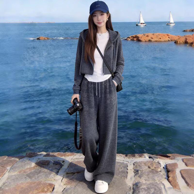 胖东来韩风chic一整套女2026春季减龄洋气条纹外套上衣阔腿裤休闲