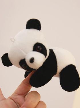 可爱歪头熊猫挂件玩偶毛绒钥匙扣仿真抱手竹笋熊猫背书包包小挂饰