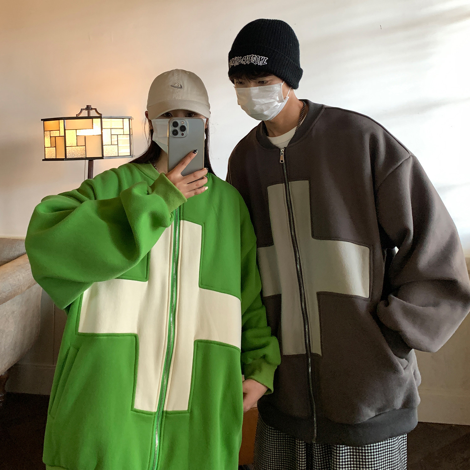 情侣装秋装拼接撞色棒球服十字架元素开衫卫衣外套D220P68男类，女装短外套，电商A335-1（原A458）