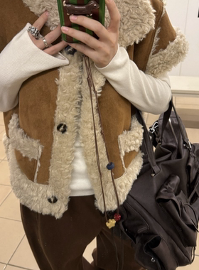 HELLOTANGO《黄昏小调》复古两面穿皮毛一体保暖毛绒马甲84975#